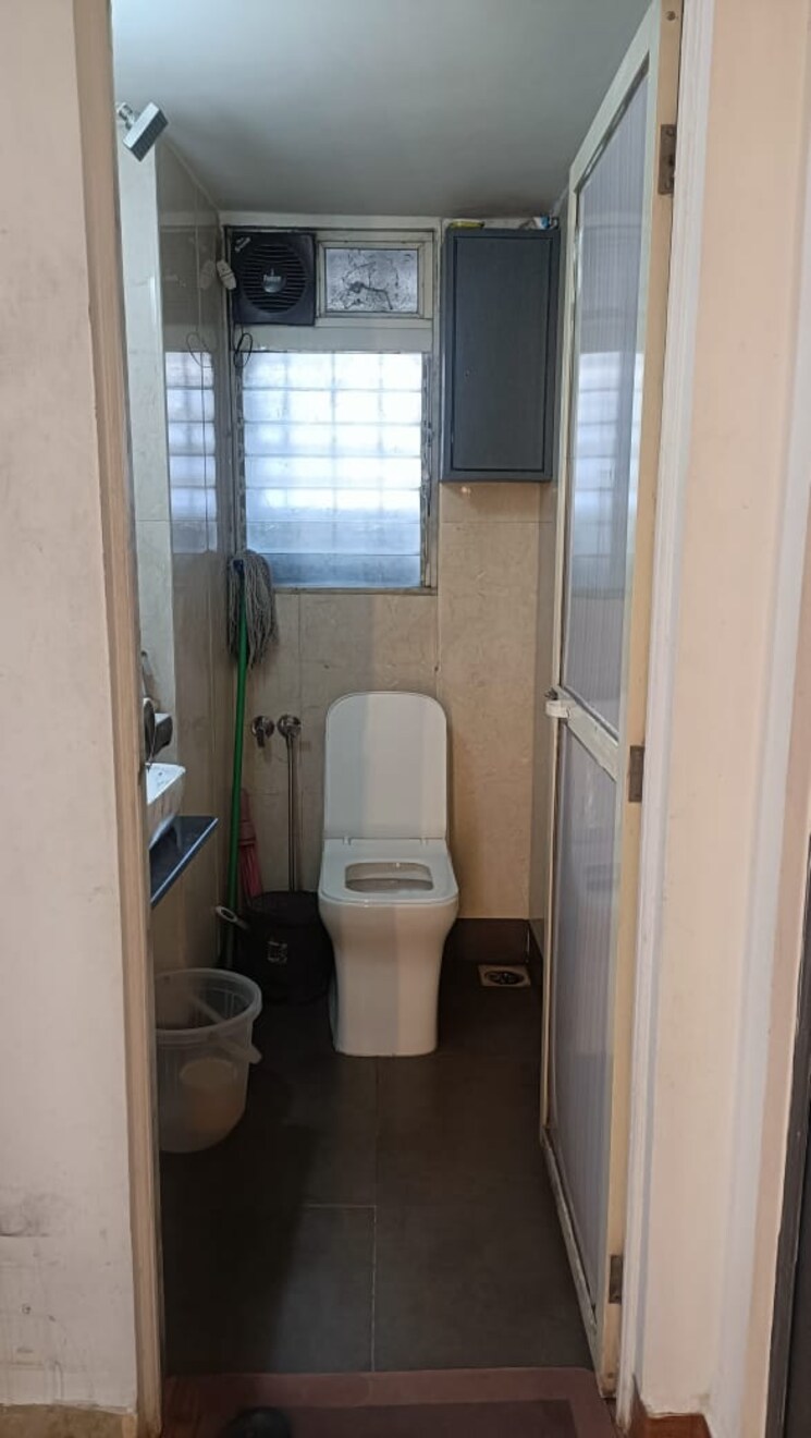 Bathroom, sanghvi-eco-city-phase-3 1 Bedroom 392 Sq.Ft. Apartment In Mira Road East Thane 8843126