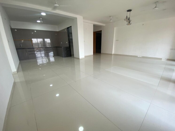 Room, satellite 3 Bedroom 2320 Sq.Ft. Apartment In Satellite Ahmedabad 8843240