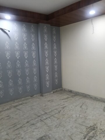 Room in 3.5 BHK Builder Floor at Burari – for Rent