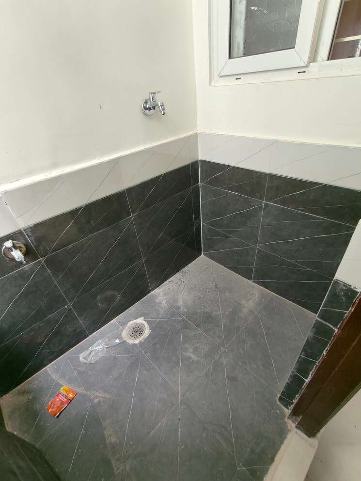Attached Bathroom, kondapur 1 Bedroom 600 Sq.Ft. Apartment In Kondapur Hyderabad 8843283