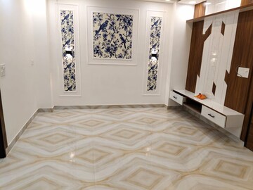 Room in 3 BHK Builder Floor at Raj Nagar – for Rent