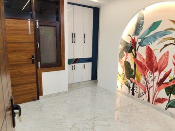 Parking in 3 BHK Builder Floor at Raj Nagar – for Rent