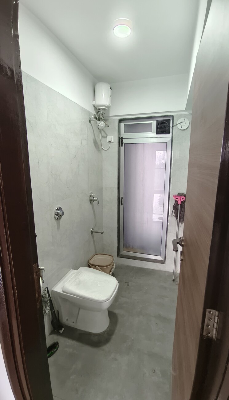 Bathroom, laxmi-villa-goregaon 1 Bedroom 400 Sq.Ft. Apartment In Goregaon West Mumbai 8843446