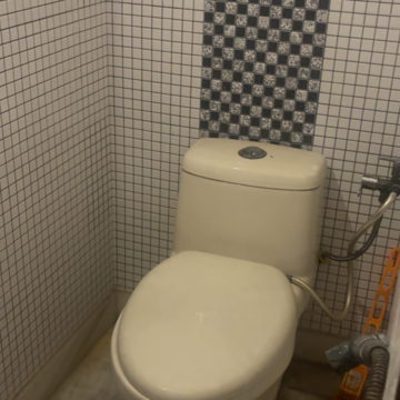 Bathroom in 3 BHK Builder Floor at The Nest Noida, Sector 31 – for Rent