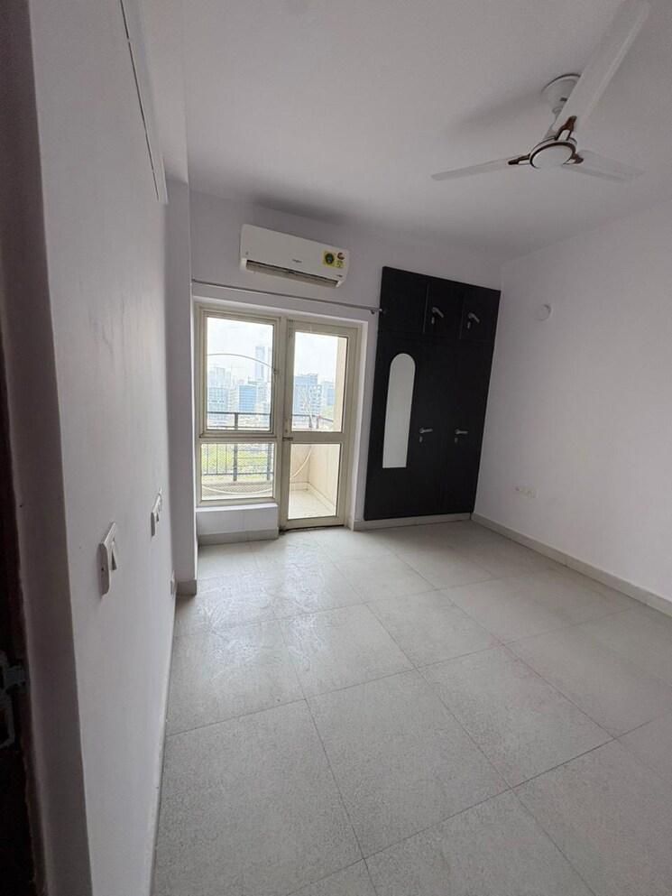 Room, nimbus-the-golden-palm 3 Bedroom 1914 Sq.Ft. Apartment In Sector 168 Noida 8843477