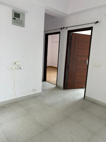 Room in 3 BHK Apartment at Nimbus The Golden Palm, Sector 168 – for Rent