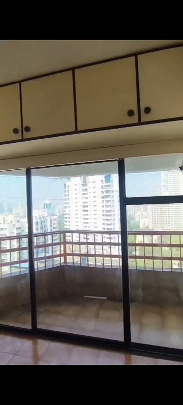 Room in 2 BHK Apartment at Tata Falcons Crest, Parel – for Rent