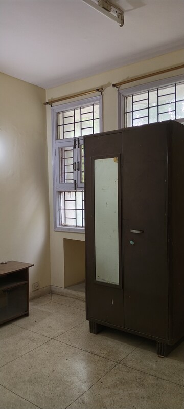 Building Lobby in 3 BHK Independent House at Unitech South City II, Sector 50 – for Rent