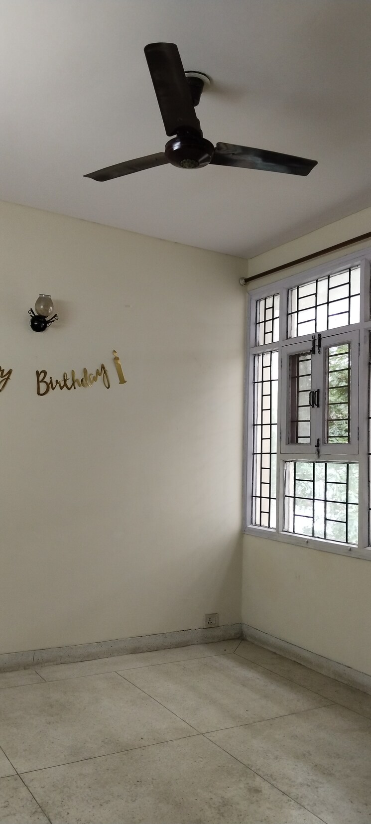 Room, unitech-south-city-ii 3 Bedroom 1500 Sq.Ft. Independent House In Sector 50 Gurgaon 8843504