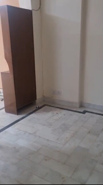 Room in 2 BHK Builder Floor at Shivalik Colony – for Rent