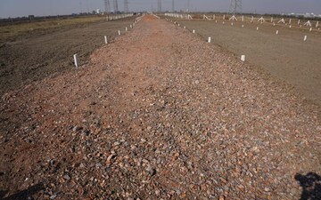 Plot For Sale in Madhyamgram