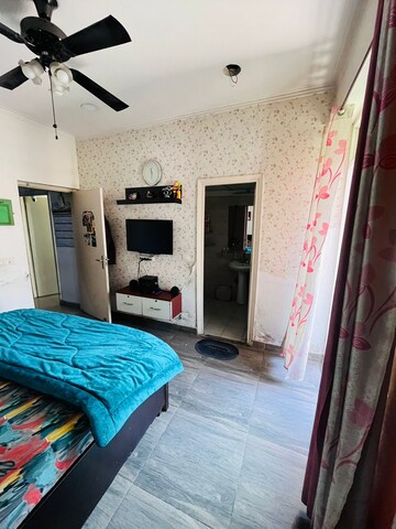 Bedroom in 3 BHK Apartment at Gaur City 2 - 14th Avenue, Sector 16c Greater Noida – for Rent