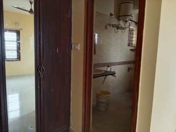 Furnished Amenities in 3 BHK Builder Floor at RMS Layout, Sanjay Nagar – for Rent