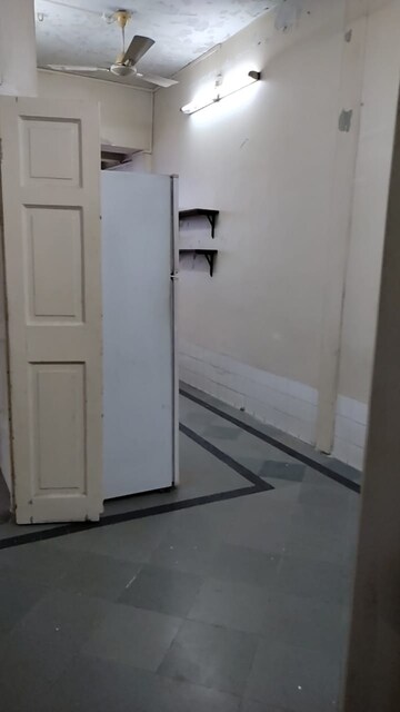 Furnished Amenities in 1 BHK Apartment at Matunga East – for Rent