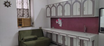 Furnished Amenities in 1 BHK Apartment at Matunga East – for Rent