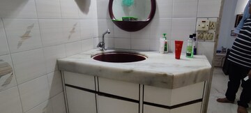 Bathroom in 1 BHK Apartment at Matunga East – for Rent