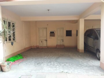 Room in 3 BHK Apartment at Saket Residency, New Alipore – for Sale