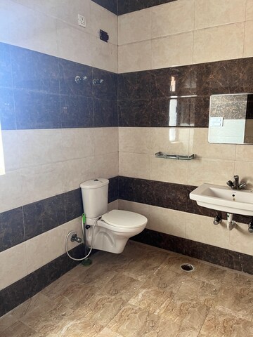 Kitchen in 3 BHK Independent House at RWA Apartments Sector 39, Sector 39 – for Rent