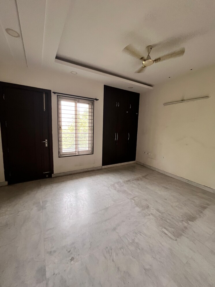 Room, rwa-apartments-sector-39 3 Bedroom 1800 Sq.Ft. Independent House In Sector 39 Noida 8843723