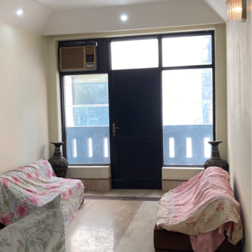 Bedroom in 6 BHK Independent House at RWA Apartments Sector 50, Sector 50 – for Rent