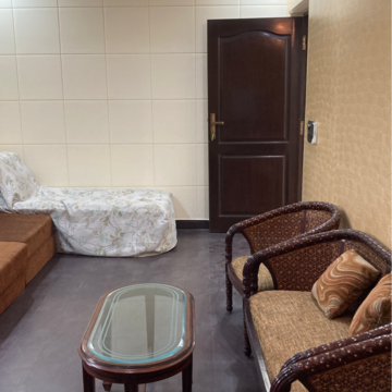 Living Room in 6 BHK Independent House at RWA Apartments Sector 50, Sector 50 – for Rent