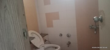 Bathroom in 3 BHK Apartment at Alkapuri – for Rent