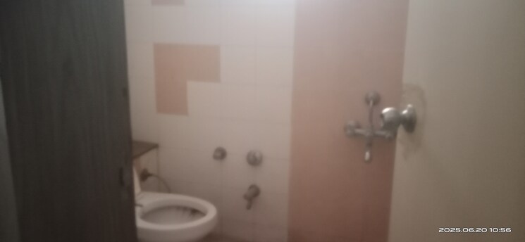 Bathroom, alkapuri 3 Bedroom 2200 Sq.Ft. Apartment In Alkapuri Vadodara 8843887