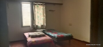 Bedroom in 3 BHK Apartment at Alkapuri – for Rent