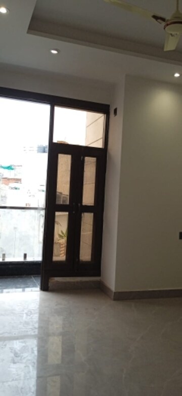 Room in 2 BHK Builder Floor at Sector 1 Dwarka – for Sale