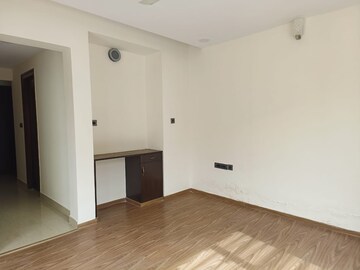 Room in 3 BHK Villa at Unishire Esplanade, Thanisandra Main Road – for Rent