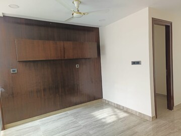 Room in 3 BHK Villa at Unishire Esplanade, Thanisandra Main Road – for Rent