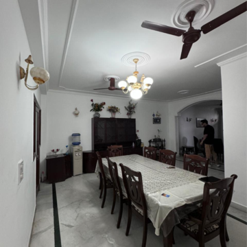 Living Room in 3 BHK Builder Floor at DLF Oakwood Estate, Sector 25 – for Rent