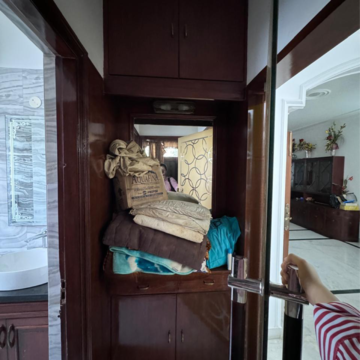  3 BHK Builder Floor at DLF Oakwood Estate, Sector 25 – for Rent