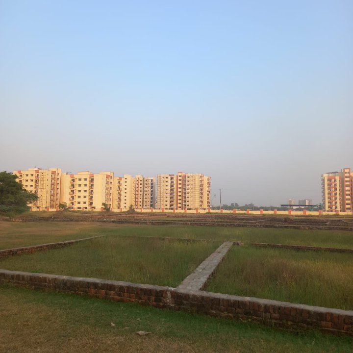 Plot For Sale in Sarojini Nagar