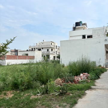  Plot – Exterior View View at Sector 71 - for Sale