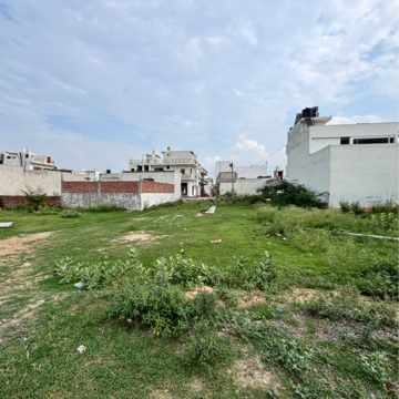  Plot For Sale in Sector 71