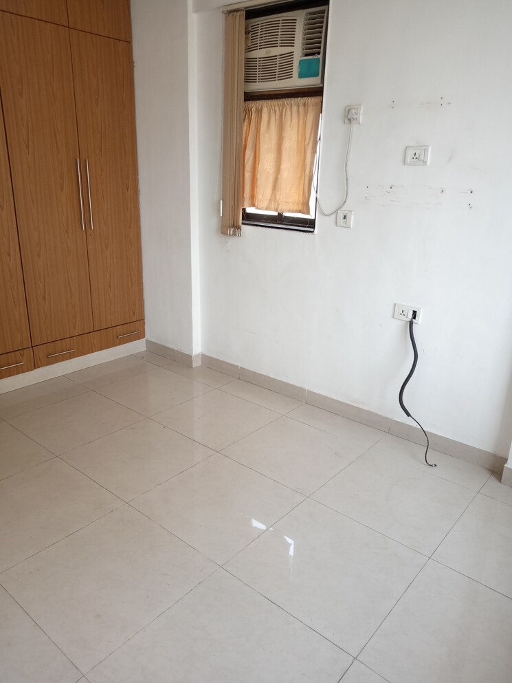 Room, lake-home 2 Bedroom 715 Sq.Ft. Apartment In Powai Mumbai 8844273