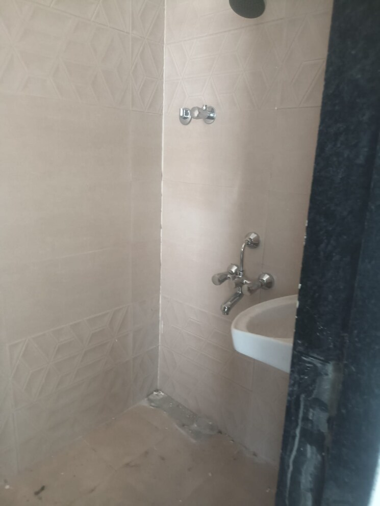 Bathroom, dgs-sheetal-tapovan 3 Bedroom 800 Sq.Ft. Apartment In Malad East Mumbai 8844164