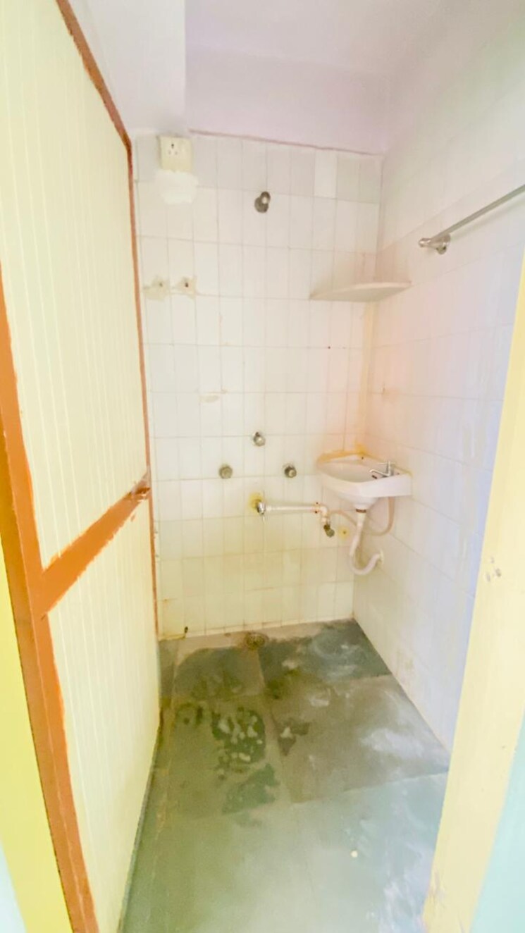 Bathroom, space-sapphire-heights 1 RK 350 Sq.Ft. Apartment In Naupada Thane 8844186