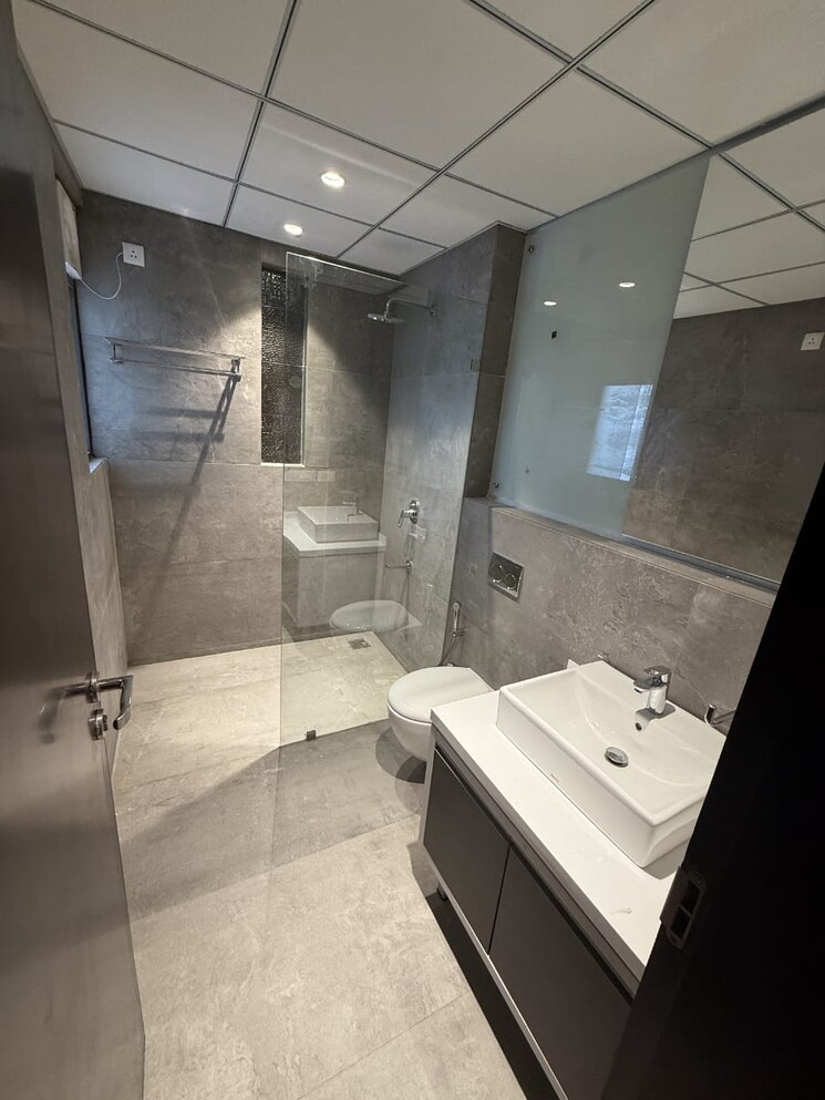 Attached Bathroom, aerocity 3.5 Bedroom 2601 Sq.Ft. Apartment In Aerocity Mohali 8844154