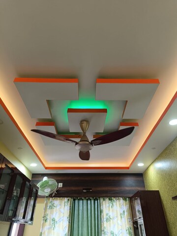Furnished Amenities in 2 BHK Apartment at Netaji Subhas Chandra Bose Road – for Sale