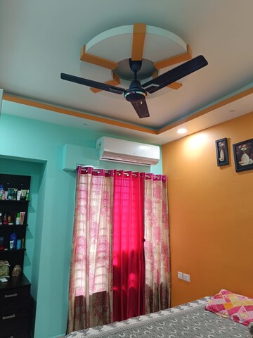 Bedroom in 2 BHK Apartment at Netaji Subhas Chandra Bose Road – for Sale
