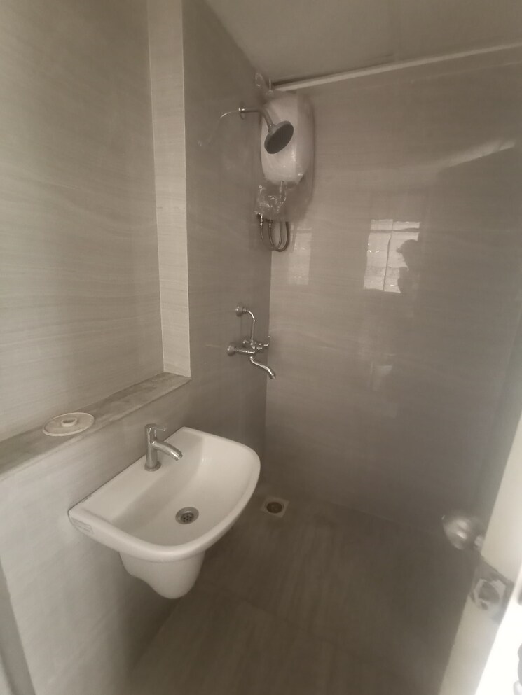 Bathroom, lodha-codename-premier 2 Bedroom 656 Sq.Ft. Apartment In Dombivli East Thane 8844570