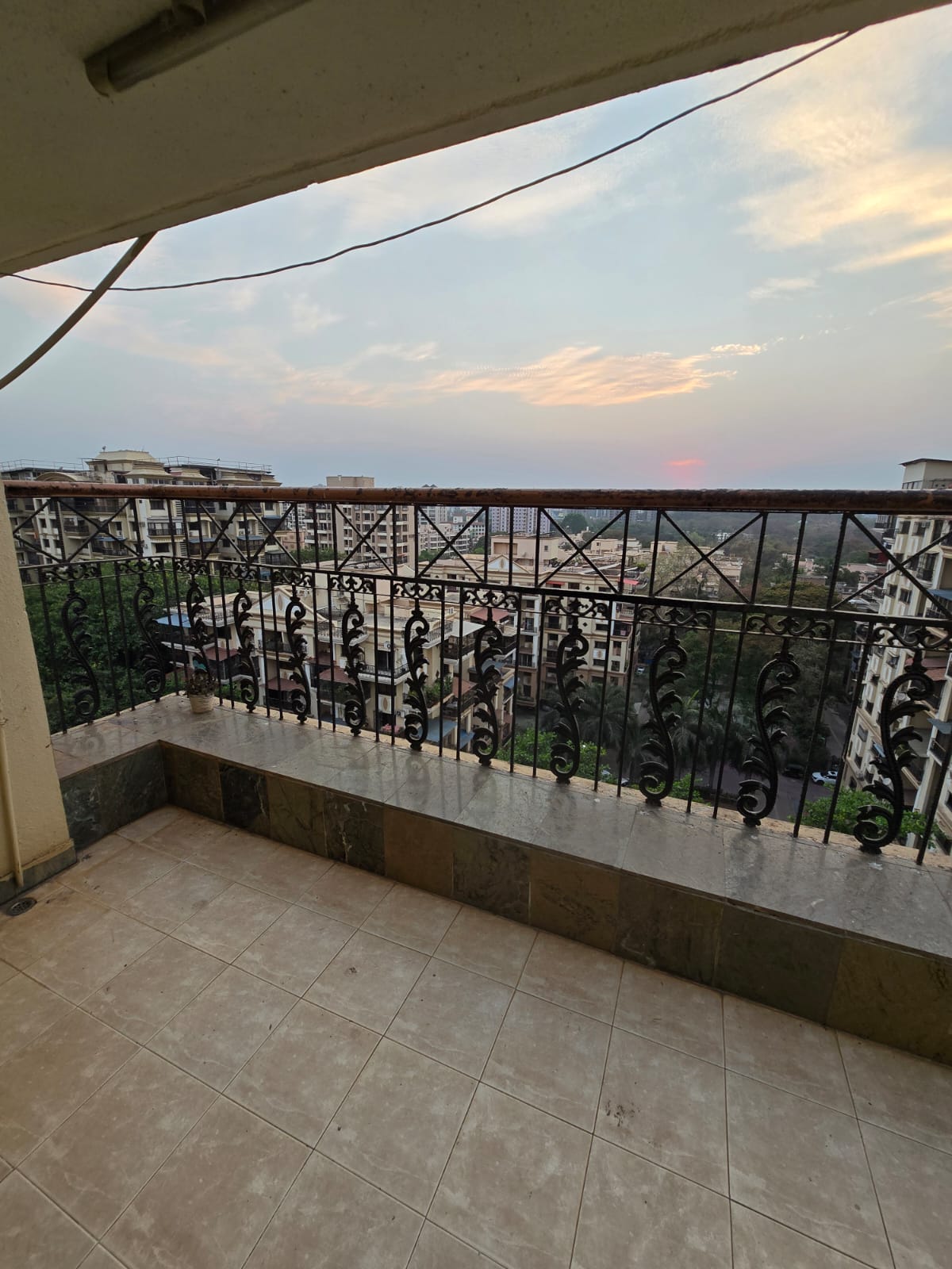 3 BHK 1200 Sq.Ft. Apartment in Green Valley CHS