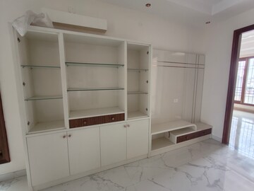 Master Bedroom in 3.5 BHK Builder Floor at Uday Arden 45, Sector 45 – for Rent