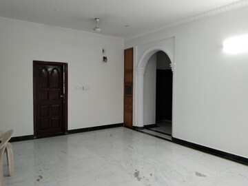 Room in 2 BHK Apartment at Indiranagar – for Rent