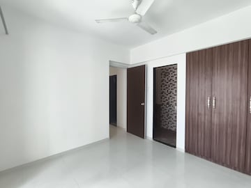 Room in 2 BHK Apartment at Shree Savali, Mogharpada – for Rent