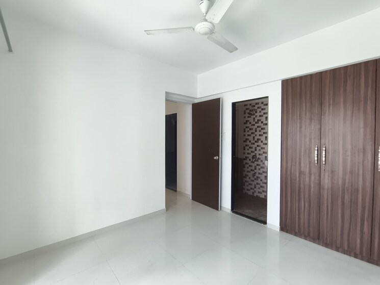 Room, shree-savali 2 Bedroom 905 Sq.Ft. Apartment In Mogharpada Thane 8844751