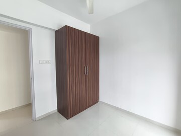 Room in 2 BHK Apartment at Shree Savali, Mogharpada – for Rent