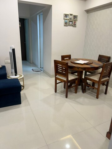 Team Area in 2 BHK Apartment at Mahim – for Rent